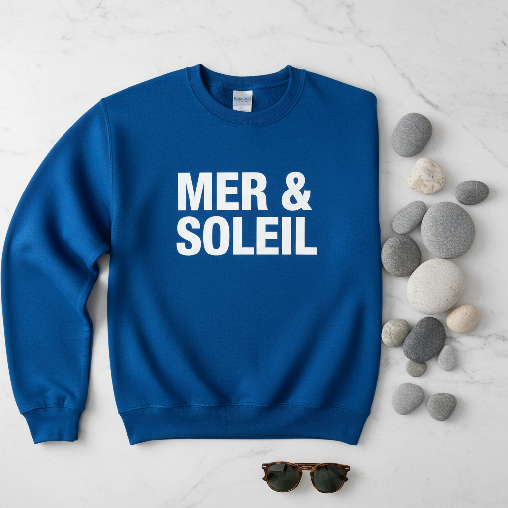 Flat lay Sweat Mer & Soleil lunettes galets marbre